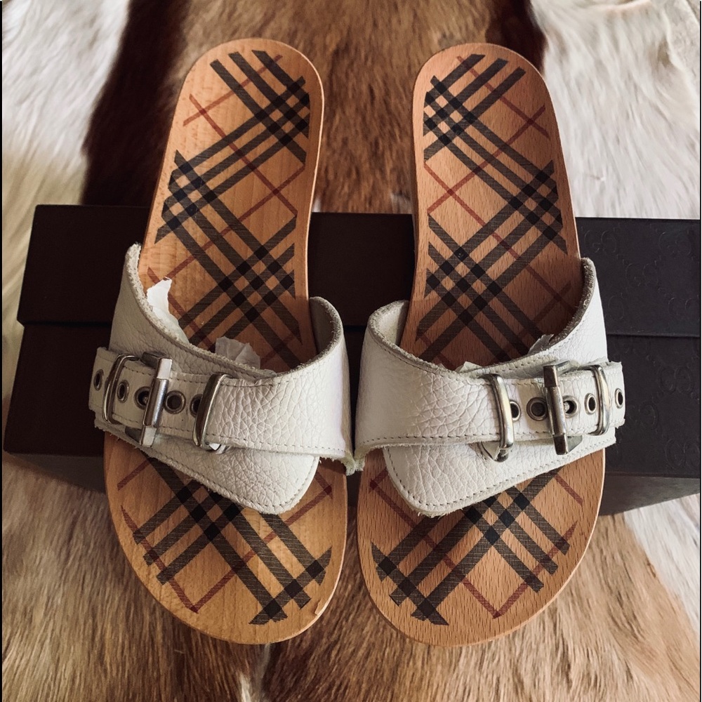 ❌SOLD❌✳️ BURBERRY GORG SLIDES/CLOGS EUC s 6.5-7✳️ - Picture 3 of 10